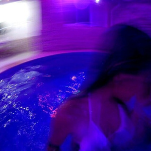 国产乱人伦精品视频
